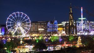 Marché de Noël à Edinburgh en Écosse